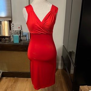 🆑FINAL PRICE‼️ Bright Red bodycon dress with low cleavage line